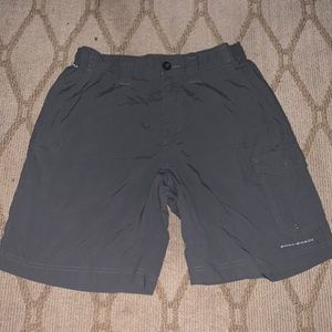 Columbia PFG Omni-Shade Grey Shorts, Mens size 30 x 8 length
